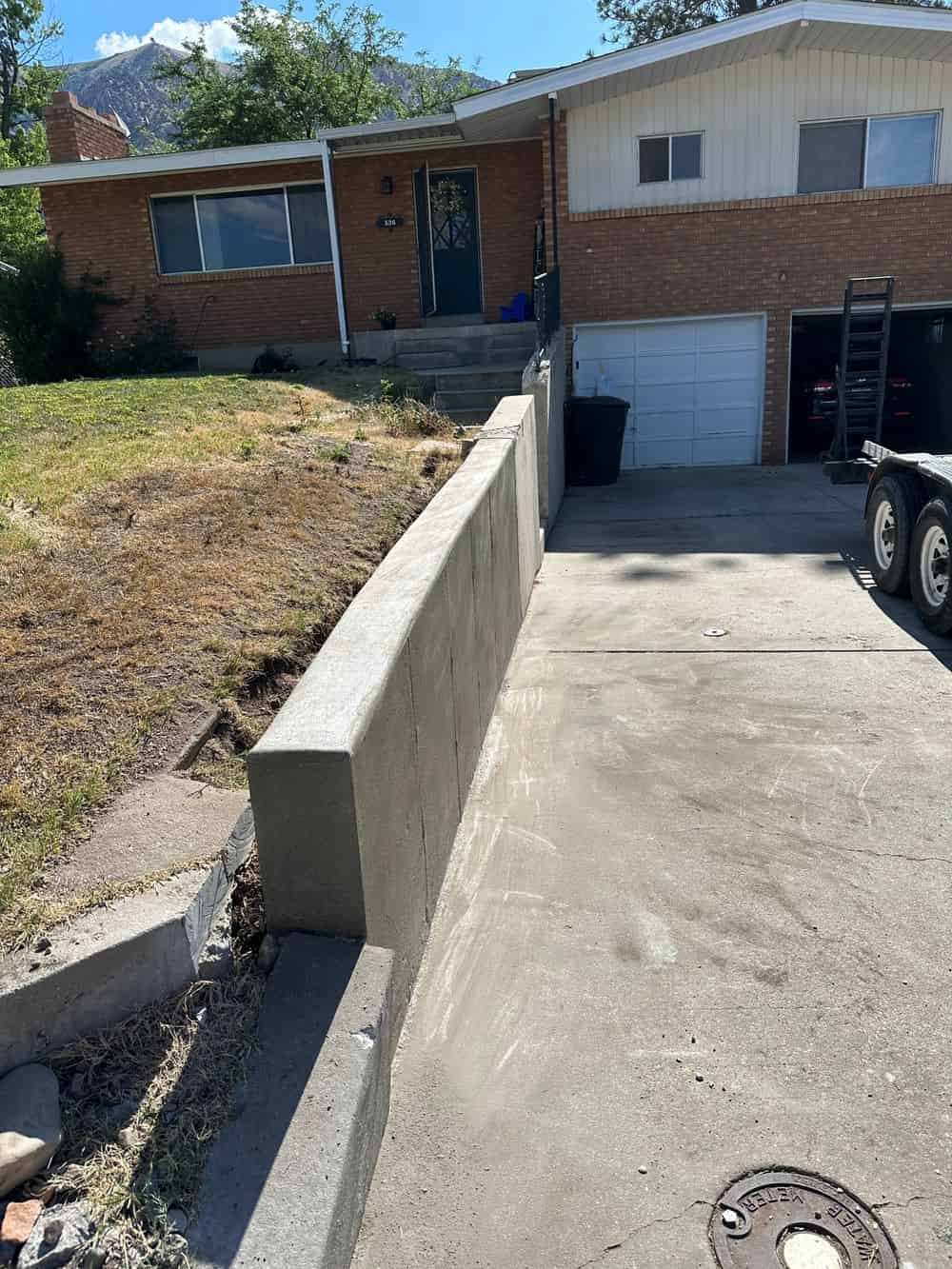 Precast Concrete Block Retaining Walls image