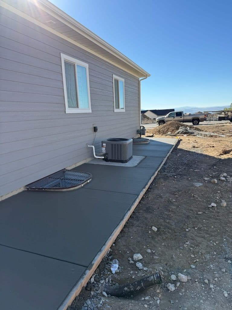 Gallery photos for Driveway and Patio Concrete Installation: Image #1