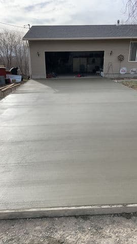 Gallery photos for Smooth Concrete Driveway Installation: Image #2