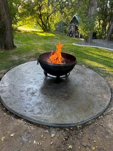 Gallery photos for Backyard Bliss with Custom Concrete Patio and Fire Pit: Image #1
