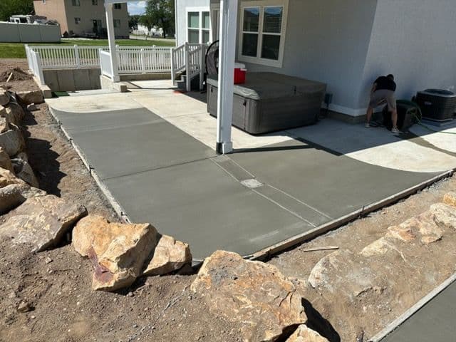 Gallery photos for Concrete Sidewalks and Driveways Enhancing Local Homes: Image #3