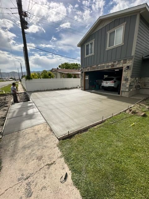 Gallery photos for Fresh Concrete Driveways and Patios Built Right: Image #3