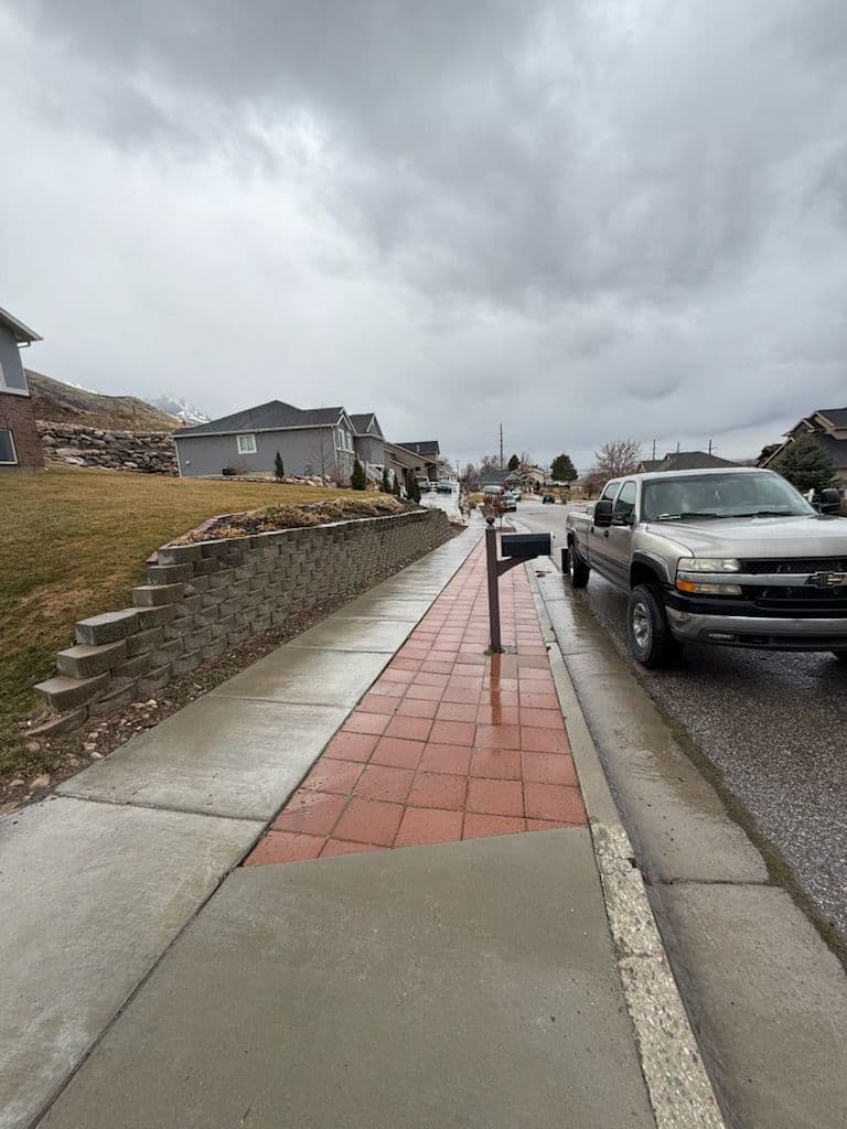 Block Retaining Wall Improves Perry Home